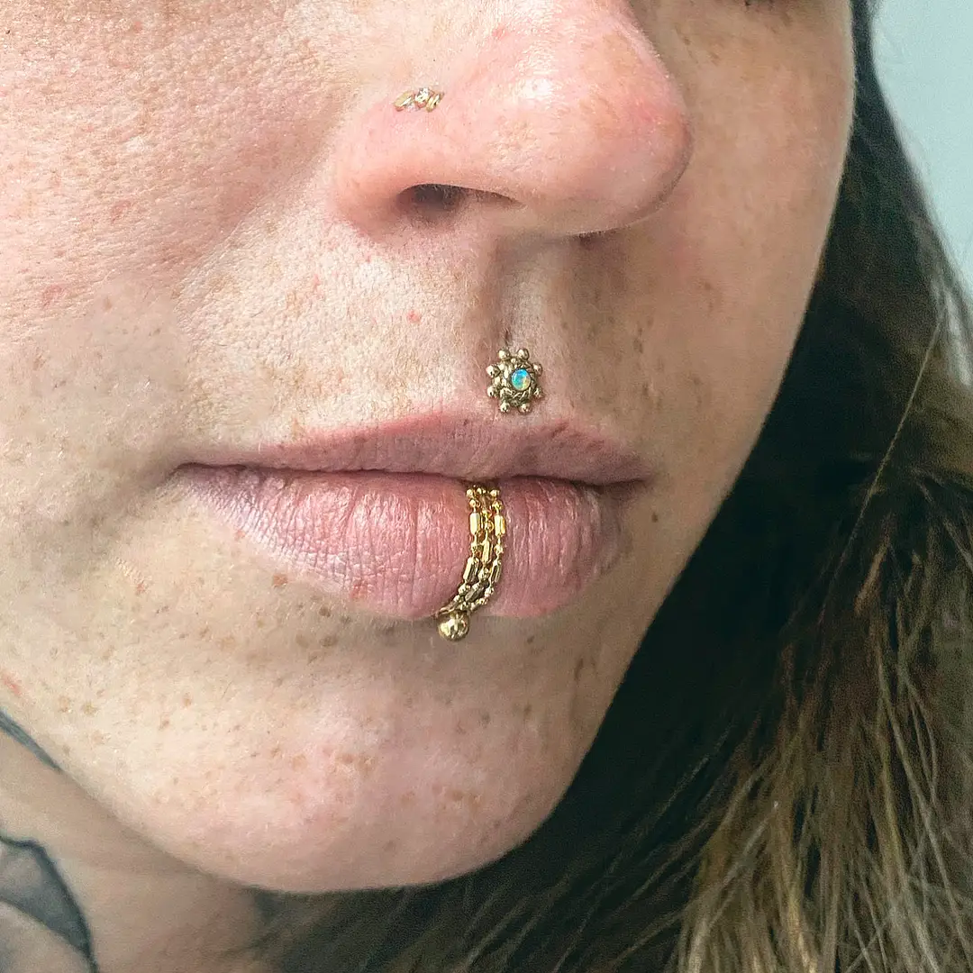 Piercing en Or Rose Elegant and Refined | Cervin Blanc